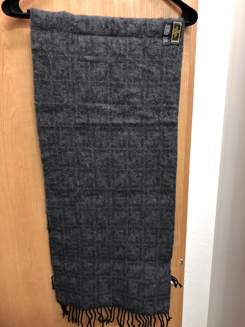 FENDI フェンディ ウール ズッカ柄 マフラー グレー 長さ164cm