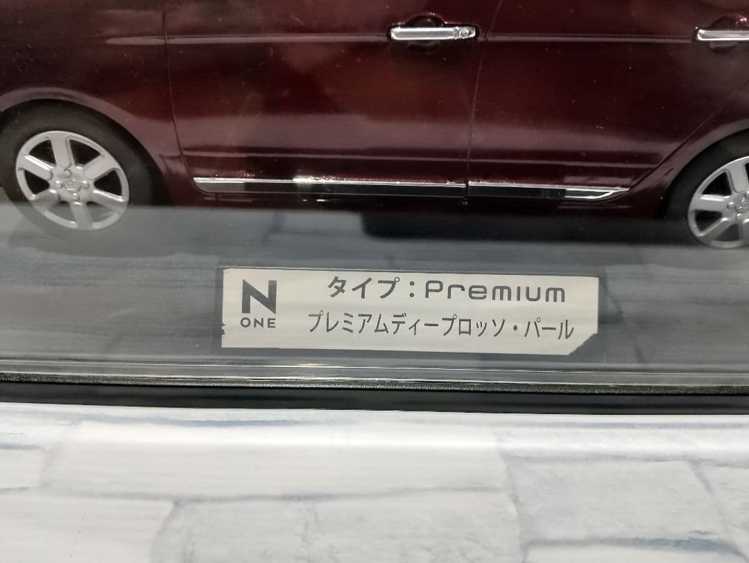 1/12 ホンダ N-one カラーサンプル　ミニカー　プレミアムディープロッソ