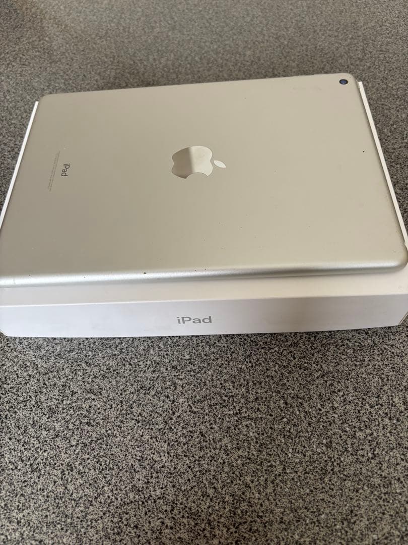 [ジャンク]Apple iPad本体第5世代Wi-32GB MP2G2J/A