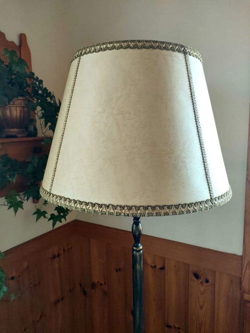 希少　アンティークフロアライト　アイアンガラステーブル　レトロ　ローズ装飾