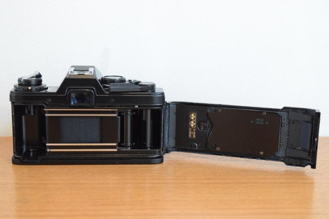 OLYMPUS OM10 QUARTZ ブラック オリンパス フィルムカメラ
