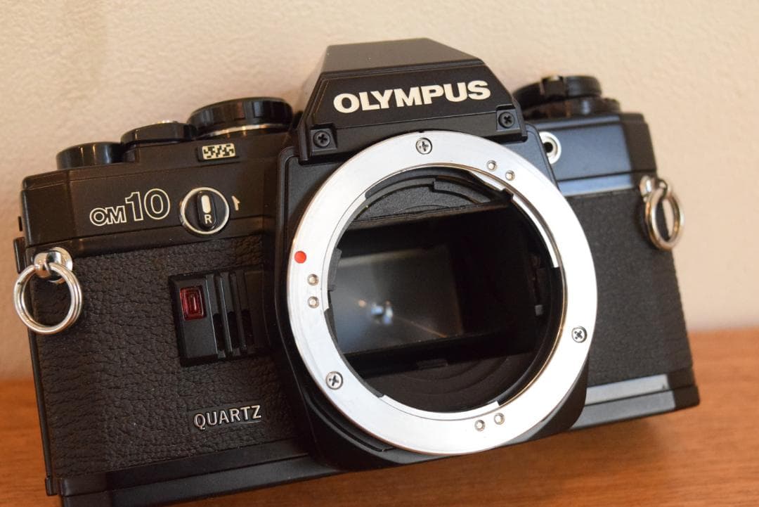 OLYMPUS OM10 QUARTZ ブラック オリンパス フィルムカメラ