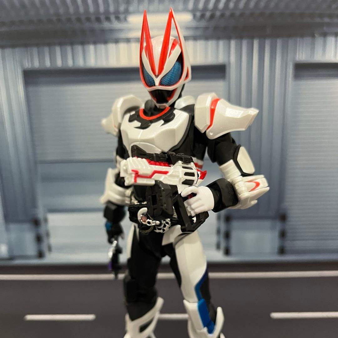 s.h.figuarts仮面ライダーギーツ【改造】