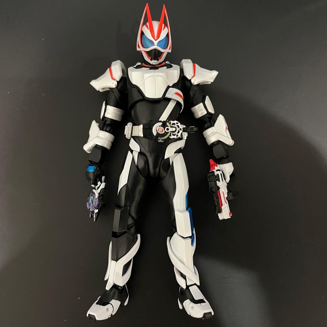 s.h.figuarts仮面ライダーギーツ【改造】