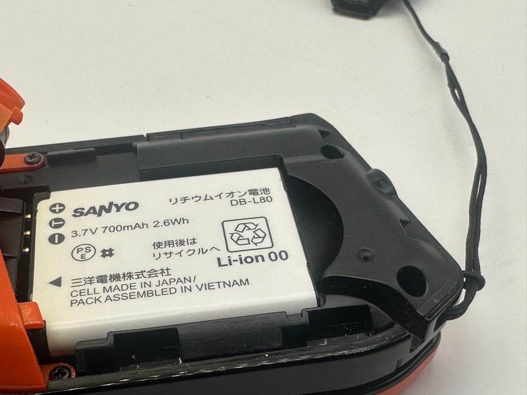 SANYO Xacti デジタルカメラ オレンジと黒(２個)機能を確認するです
