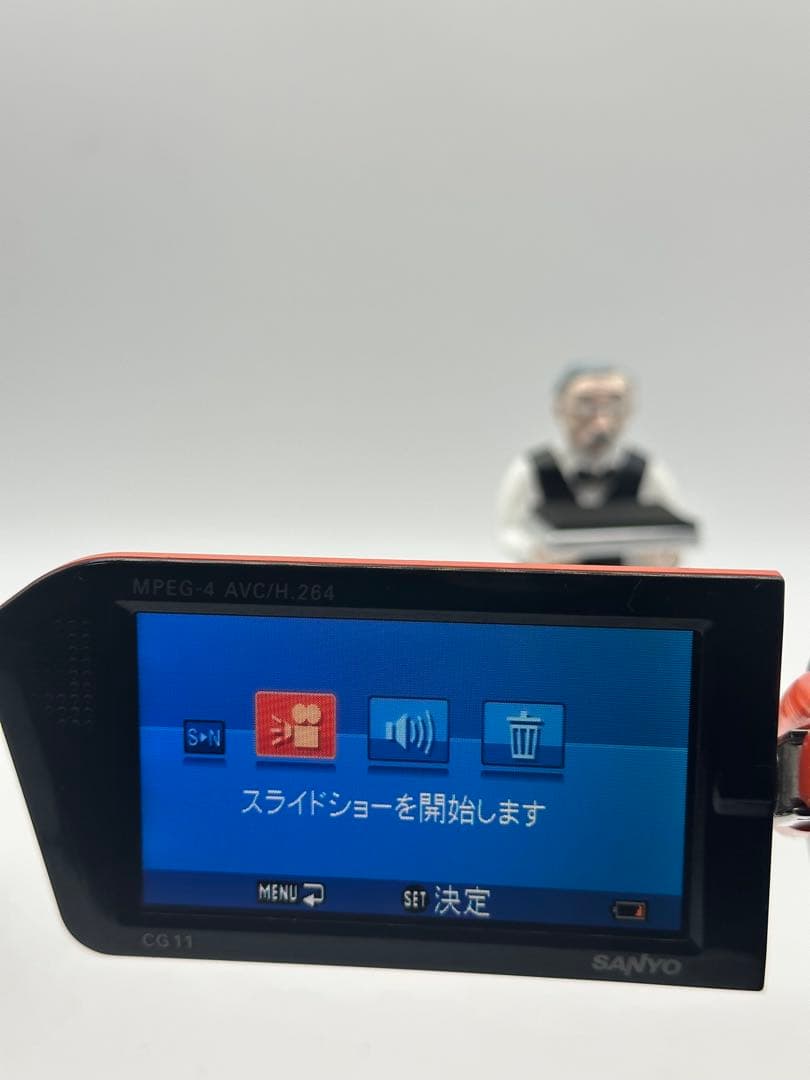 SANYO Xacti デジタルカメラ オレンジと黒(２個)機能を確認するです