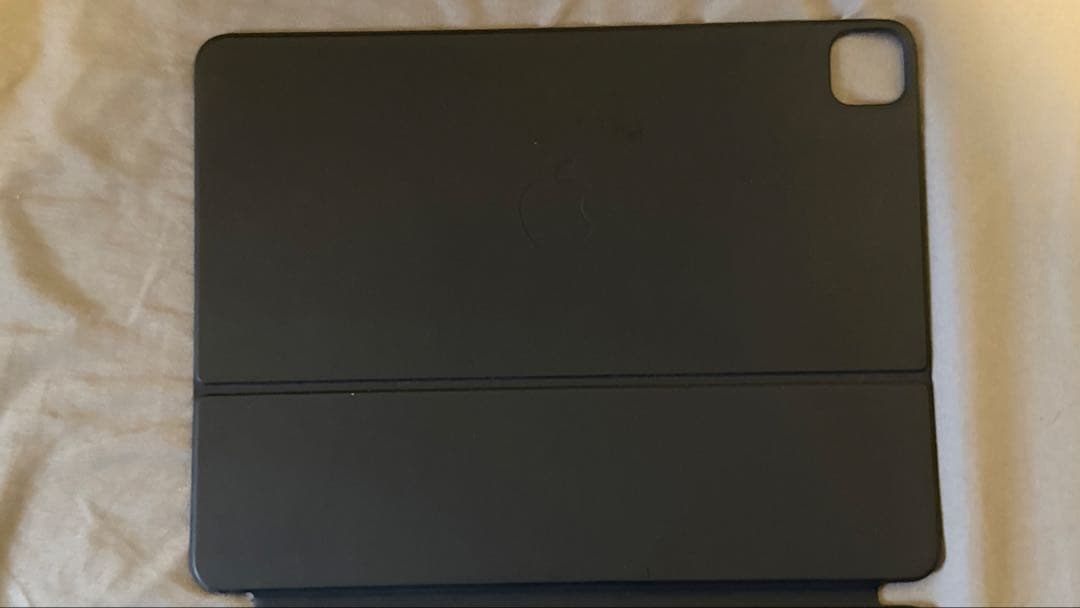 Apple Smart keyboard forio 12.9インチ