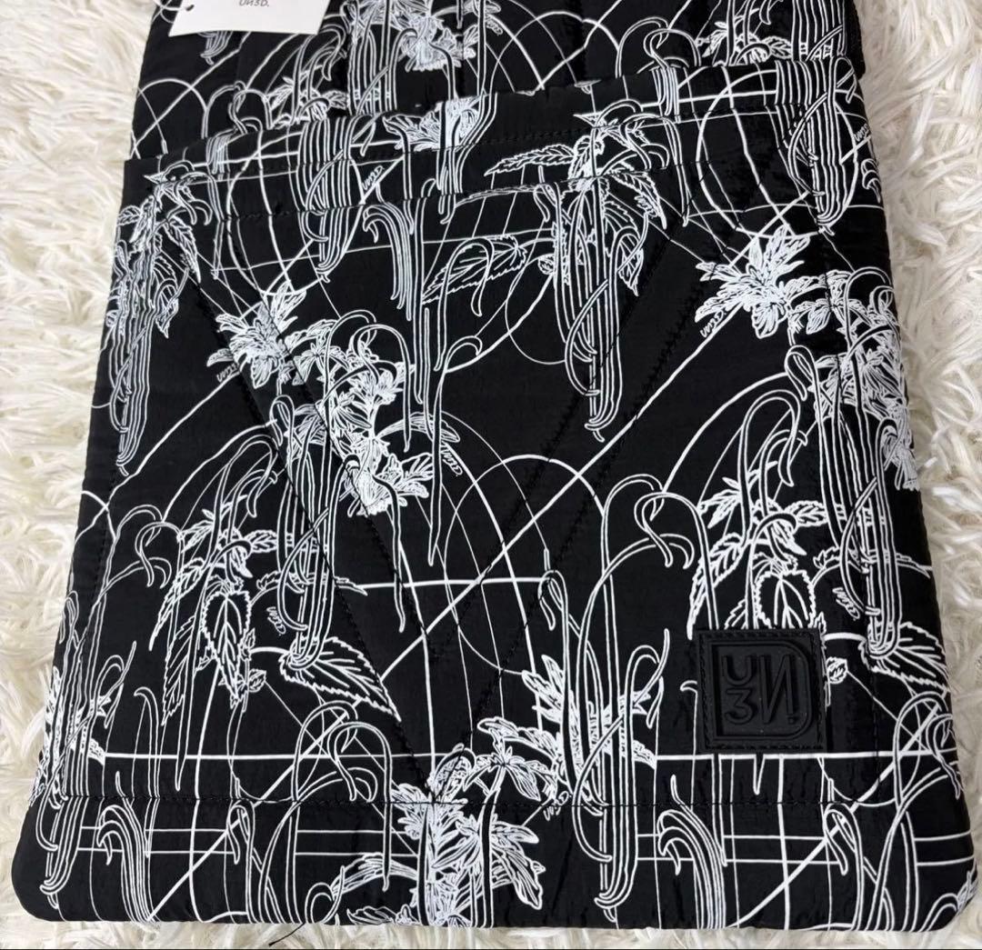 UN3D. アンスリード ラインフラワーキルティング PCバッグ ケース タグ付