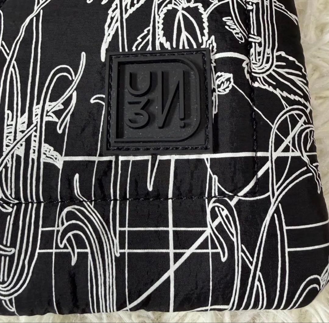 UN3D. アンスリード ラインフラワーキルティング PCバッグ ケース タグ付