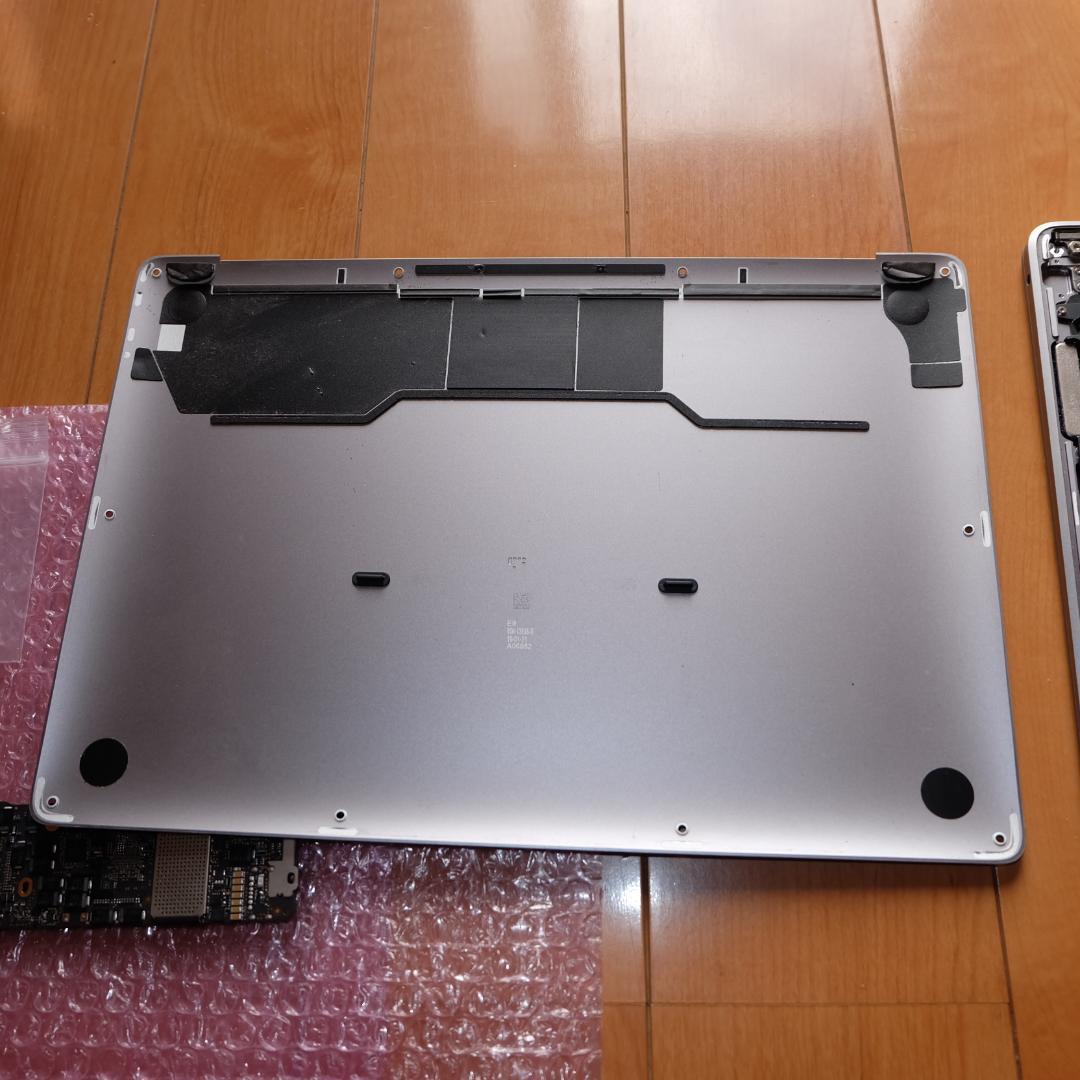 ジャンク Apple MacBook Air A1932 2018年 液晶OK