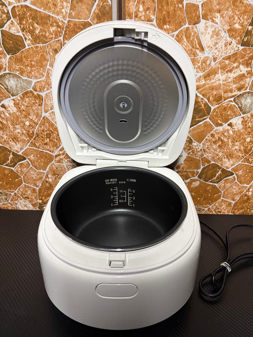 【高年式】パナソニック ジャー炊飯器 5.5合炊き SR-A110D 2025年