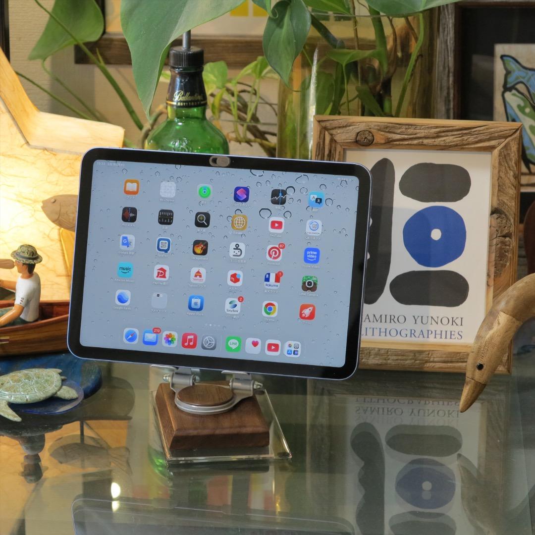 ウォールナットのタブレットスタンド