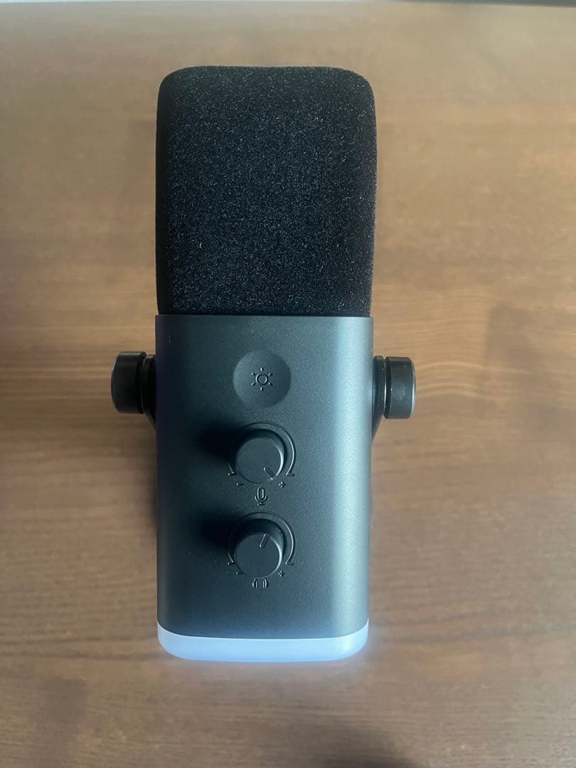 Mac mini M1、Trackpad、fifine AM8