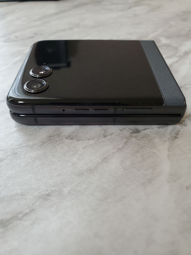 Motorola razr 50 本体