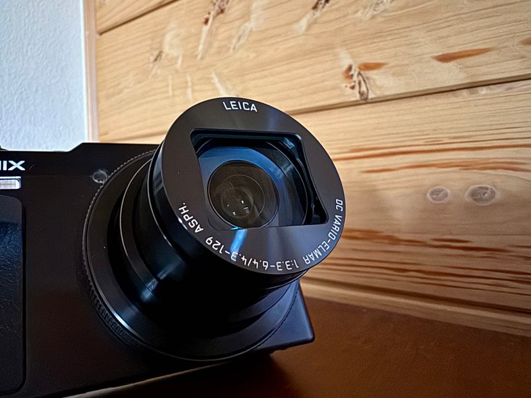 デジタルカメラ Panasonic LUMIX TZ99