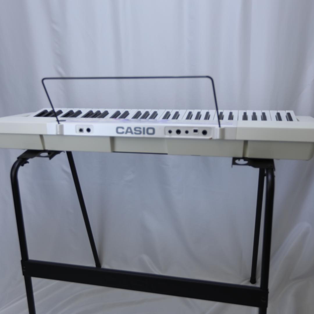 カシオ　光ナビゲーション電子ピアノ