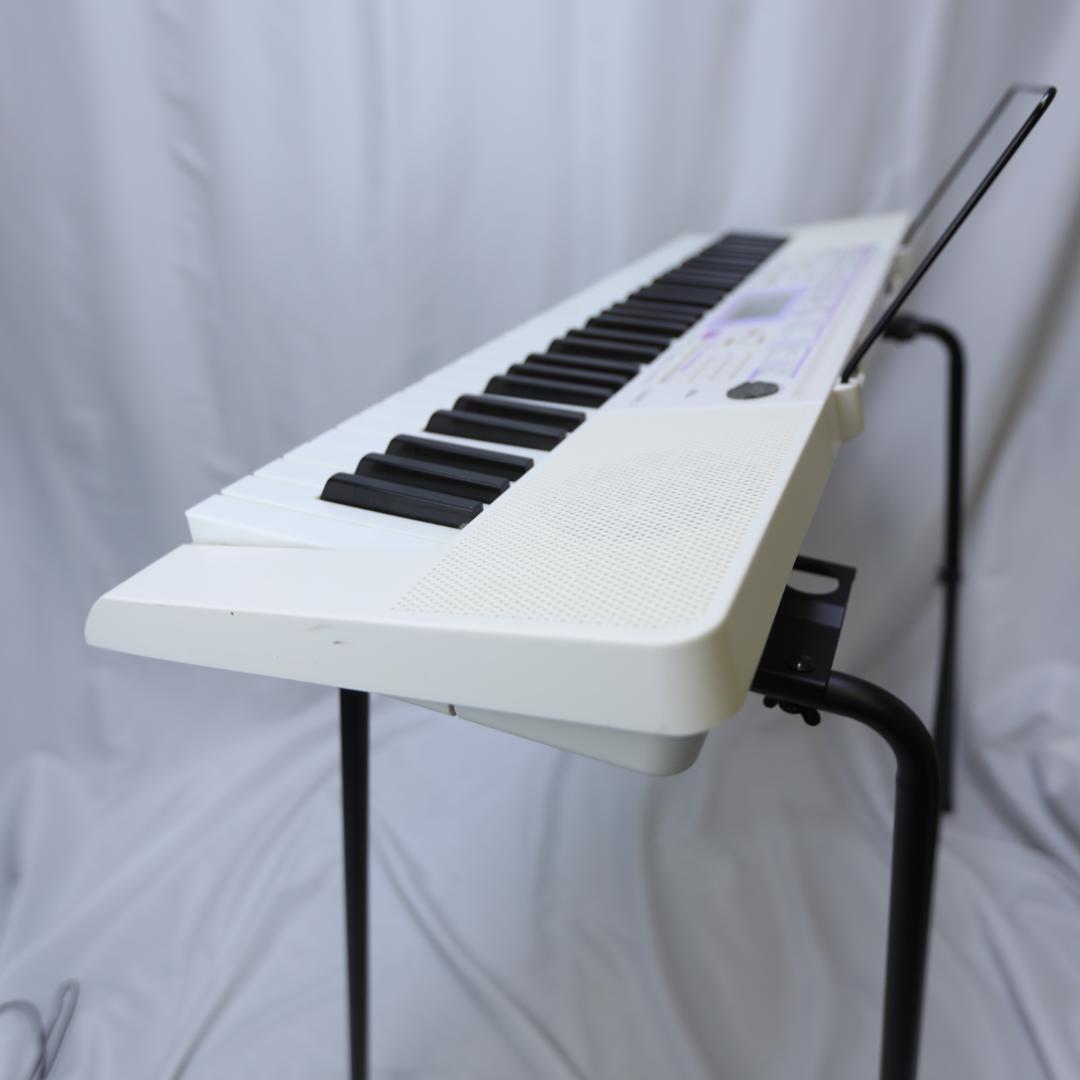 カシオ　光ナビゲーション電子ピアノ