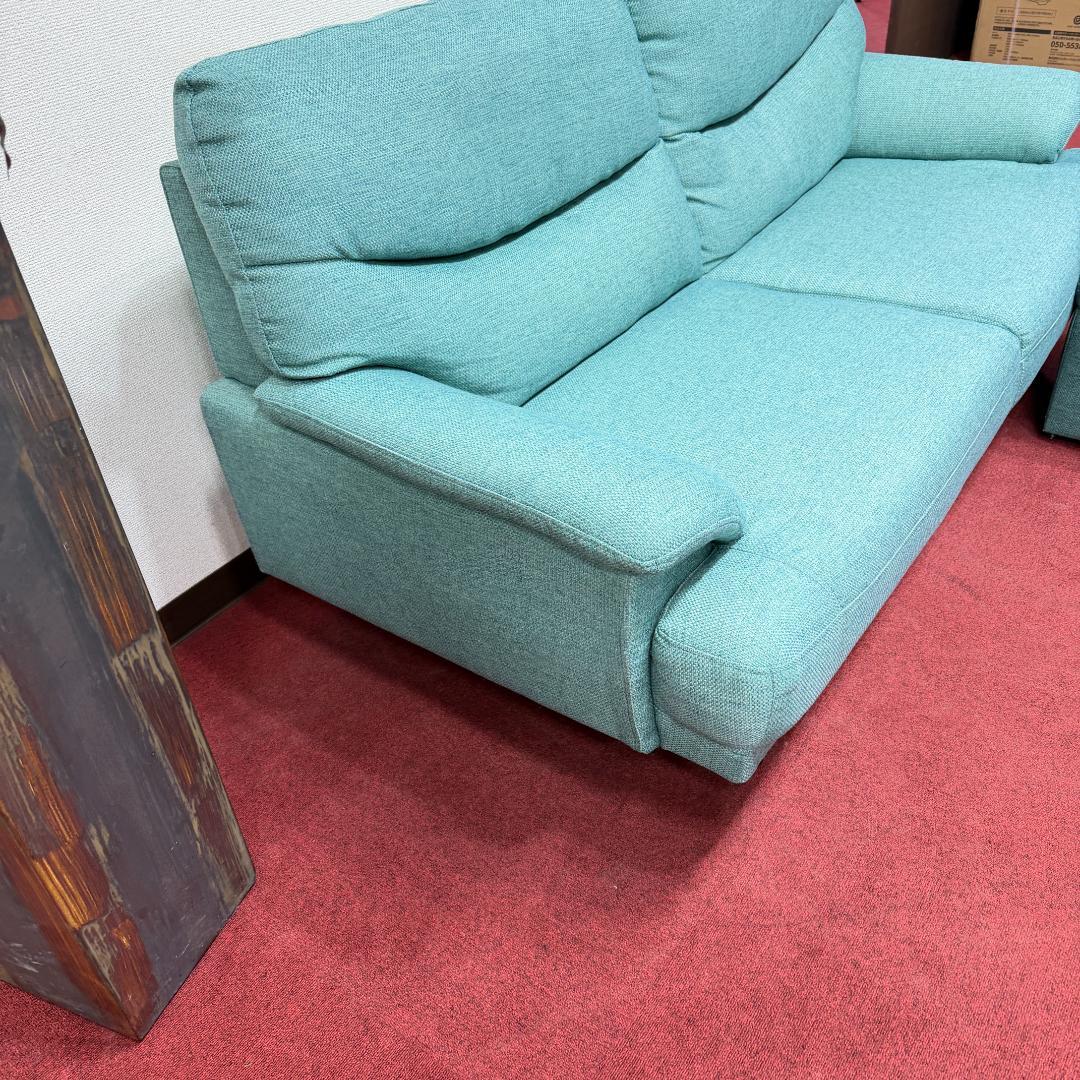 東京23区送料無料　美品ニトリ2人掛けソファー緑色オットマン付き　洗浄/除菌済み