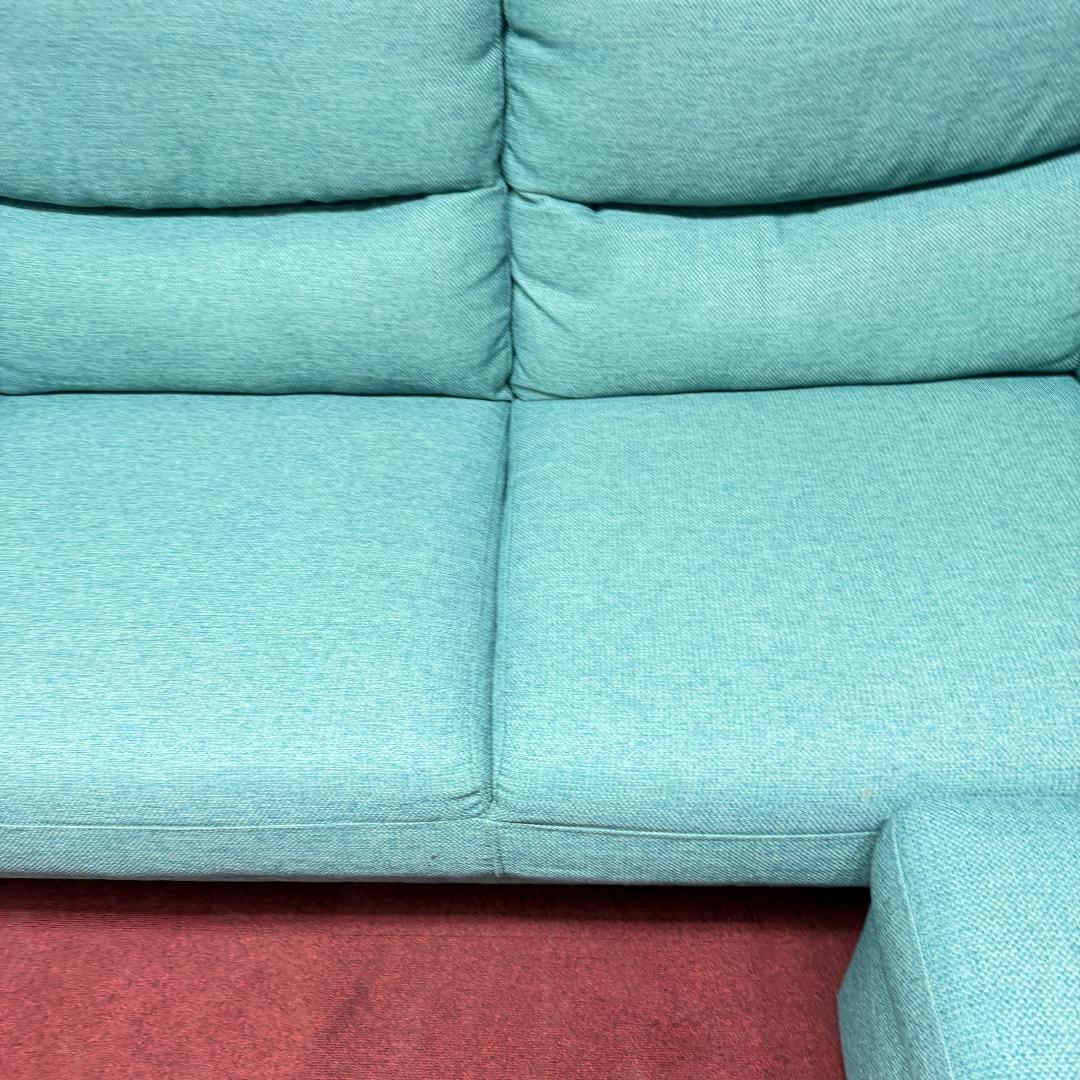 東京23区送料無料　美品ニトリ2人掛けソファー緑色オットマン付き　洗浄/除菌済み