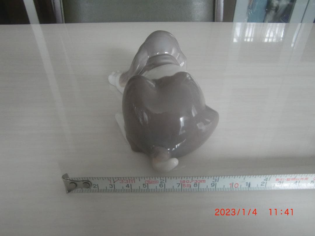LLADRO　リヤドロ【無邪気なビーグル(夢の中で)】リアドロ　Ｌ175