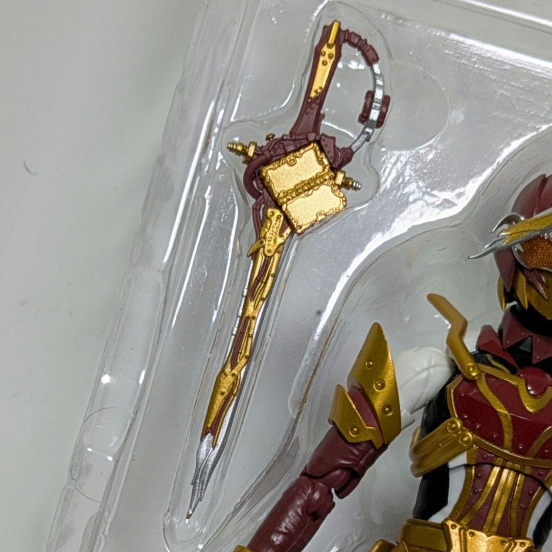 仮面ライダーサーベラ　フィギュアーツ