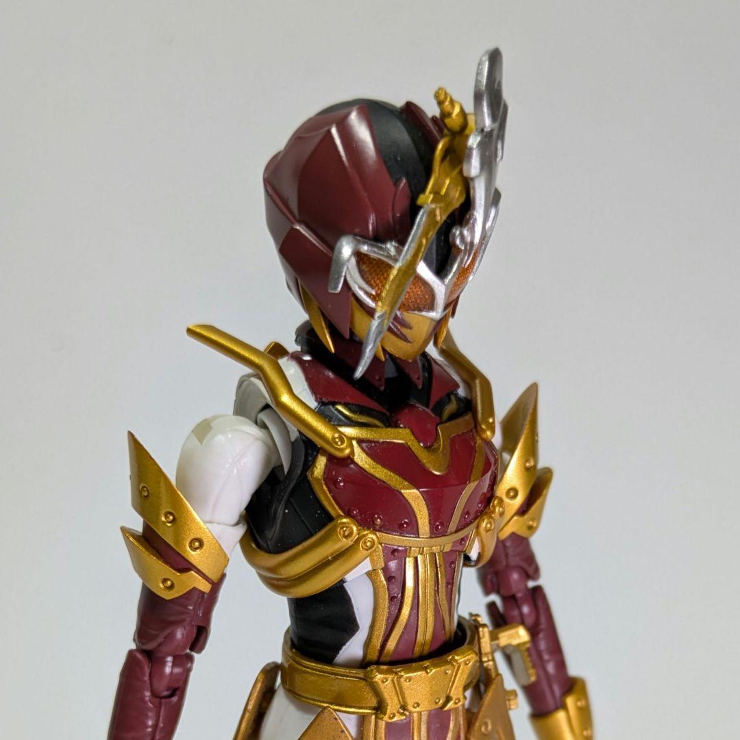 仮面ライダーサーベラ　フィギュアーツ