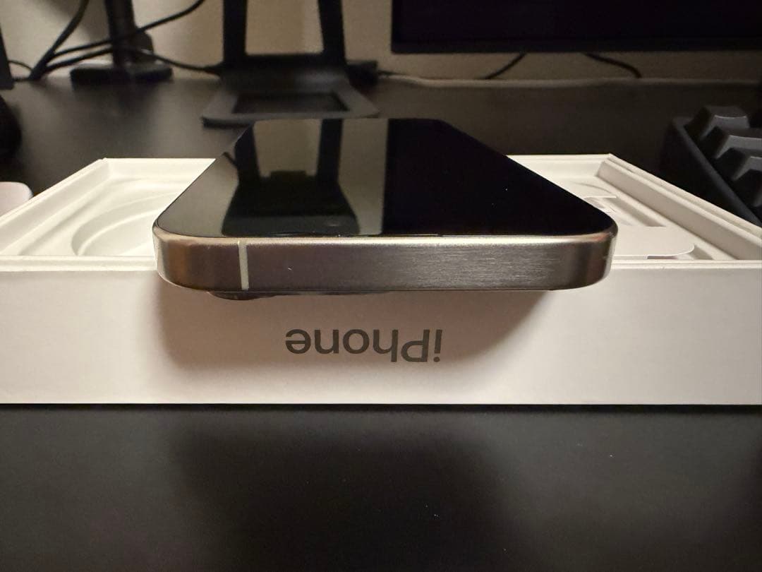 iPhone15 Pro 256GB 本体　SIMフリー