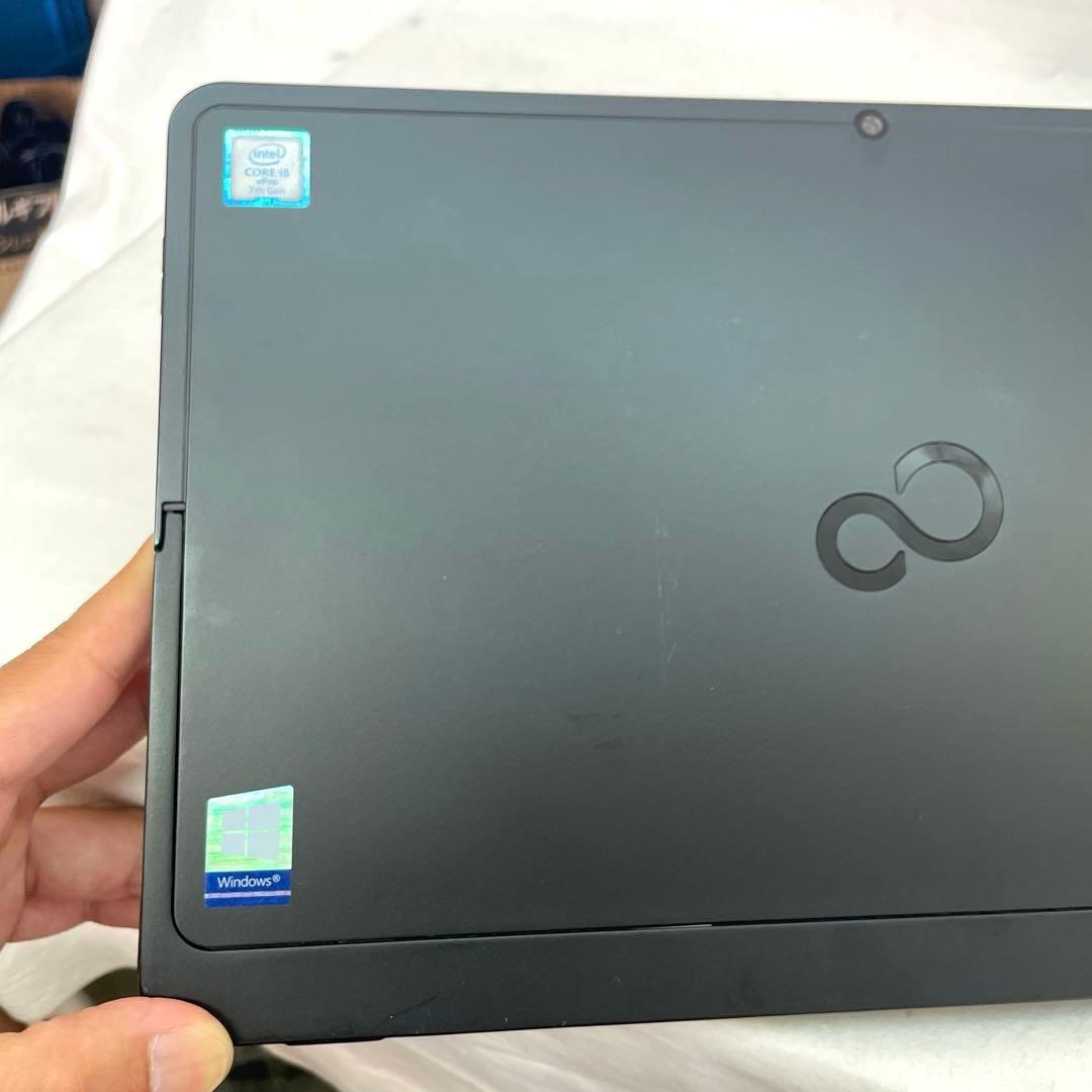 富士通　ARROWS Tab R727/R i5-7300U SSD128 #1