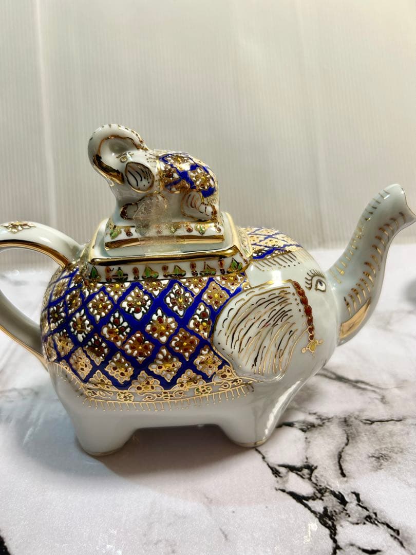 【未使用】タイThailandベンジャロン焼（ティーポット茶器）象