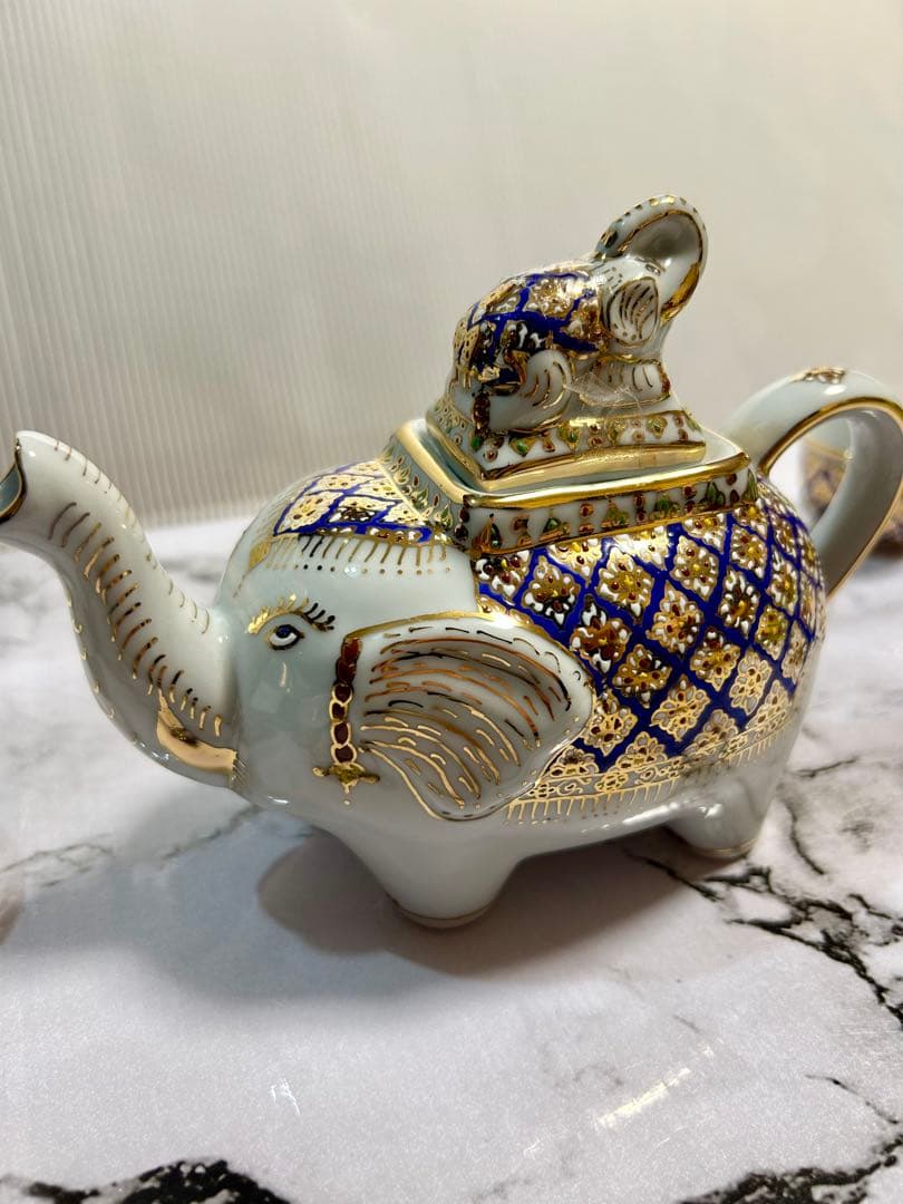 【未使用】タイThailandベンジャロン焼（ティーポット茶器）象