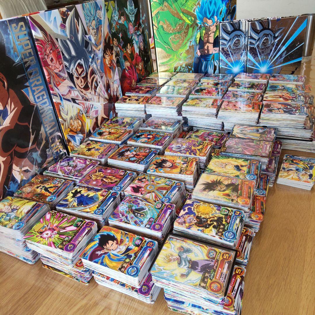 ドラゴンボールヒーローズカードまとめ売り、４０００枚以上バインダーとセット