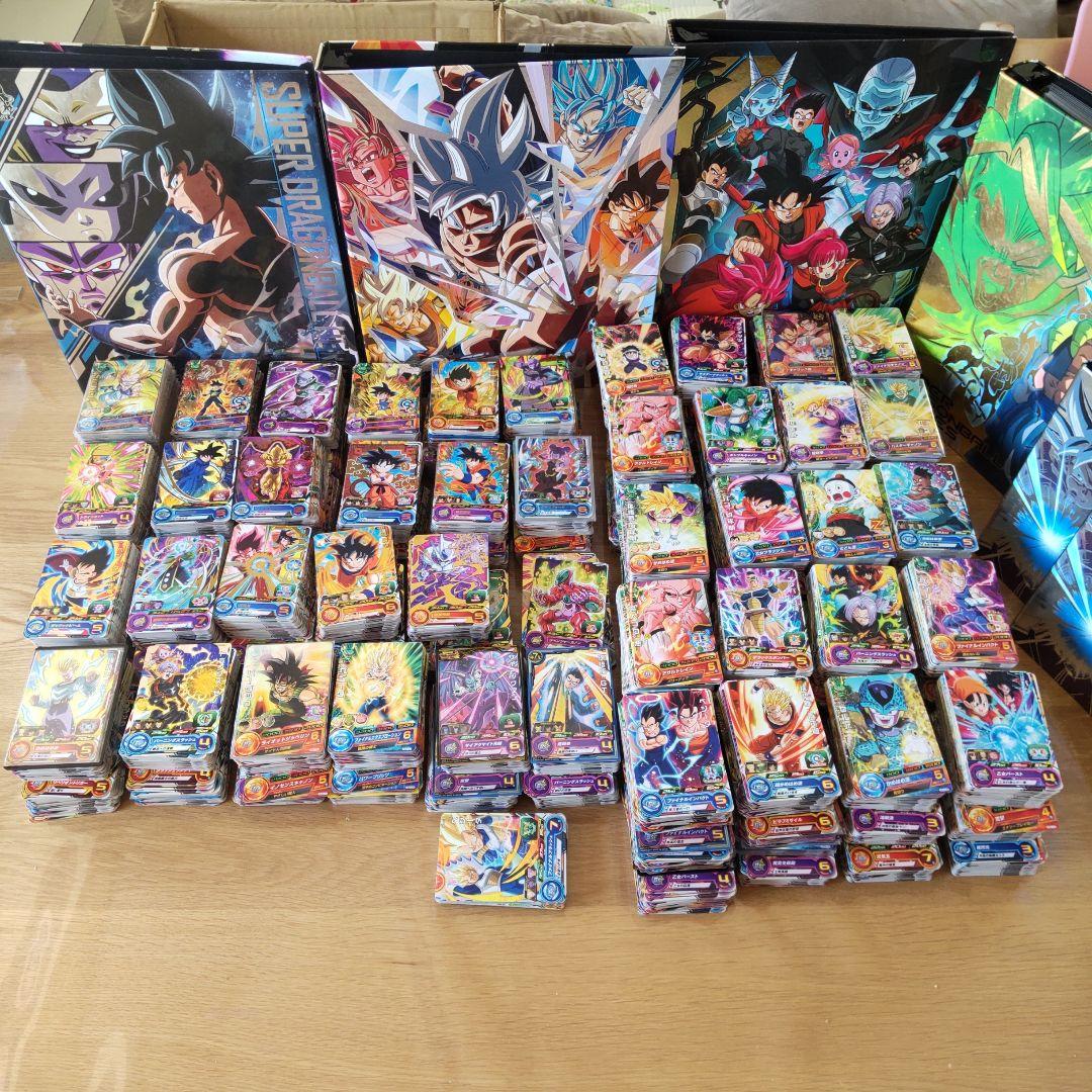 ドラゴンボールヒーローズカードまとめ売り、４０００枚以上バインダーとセット
