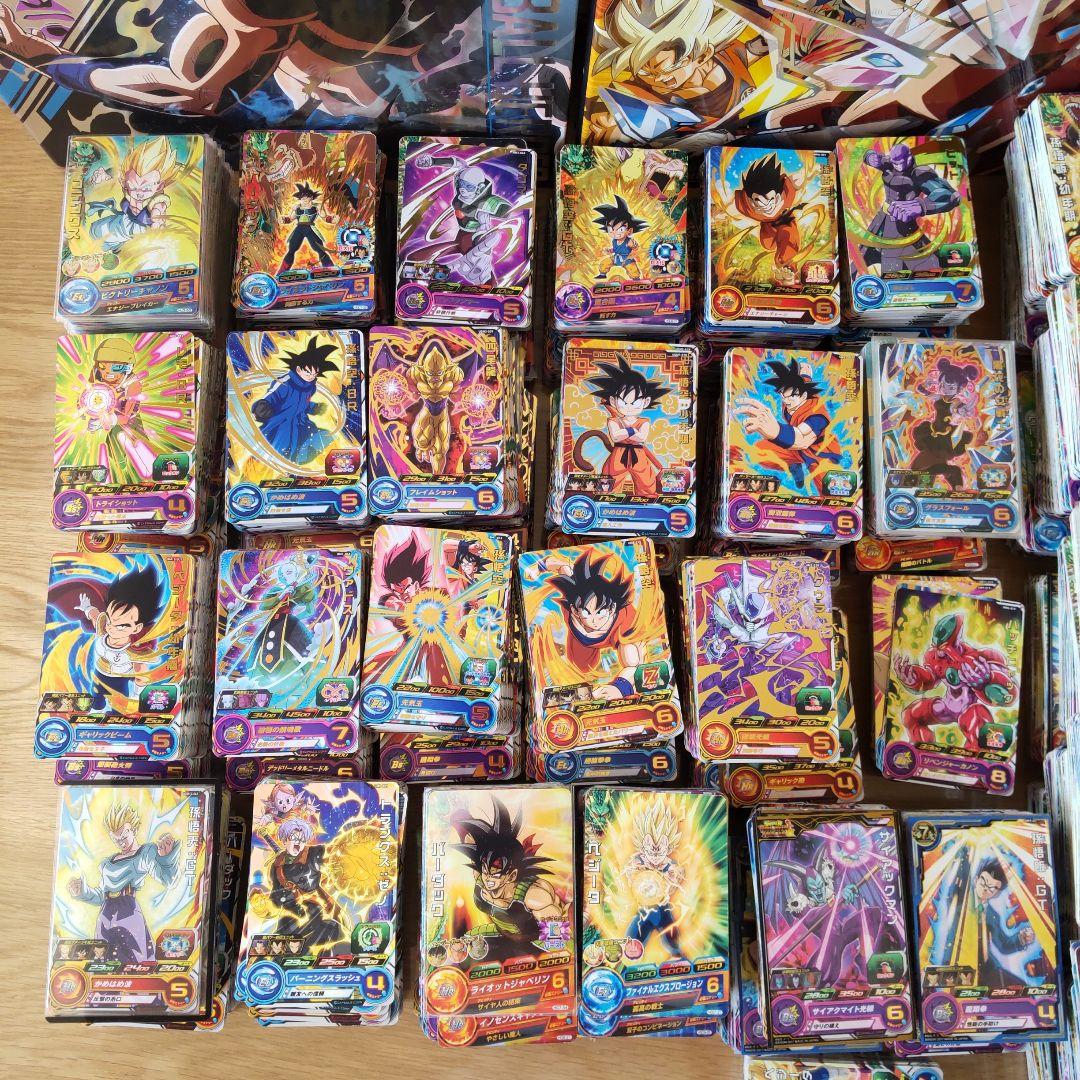 ドラゴンボールヒーローズカードまとめ売り、４０００枚以上バインダーとセット