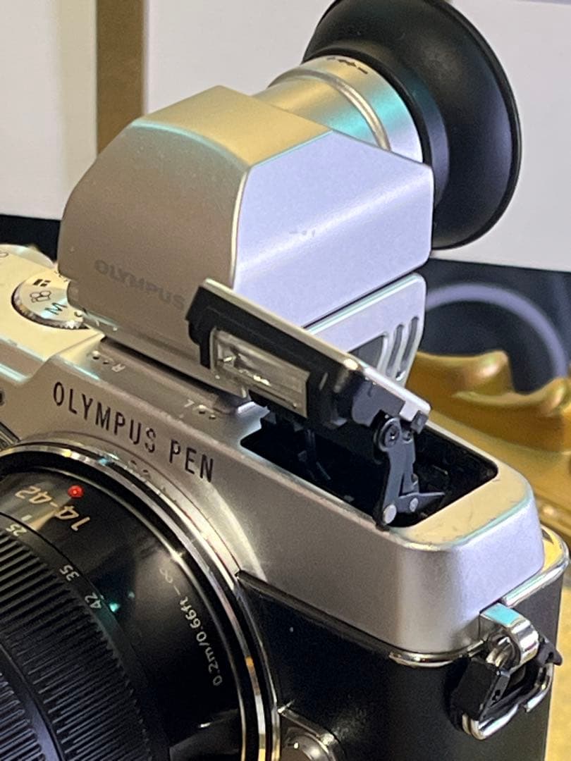 OLYMPUS PEN E-P5 レンズキット 外付けファインダー VF-2付属