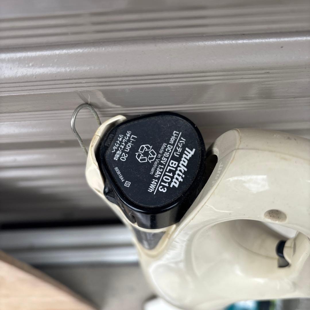 マキタ makita 掃除機 CL100D 充電式クリーナー