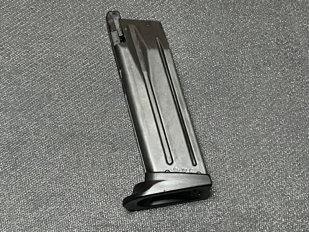 東京マルイ製ガスブローバックガン USP COMPACT