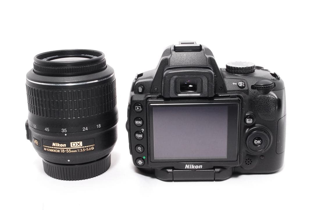 ◆すぐ使える◆Nikon D5000◆スマホ転送◆一眼レフカメラ◆手ぶれ補正付き