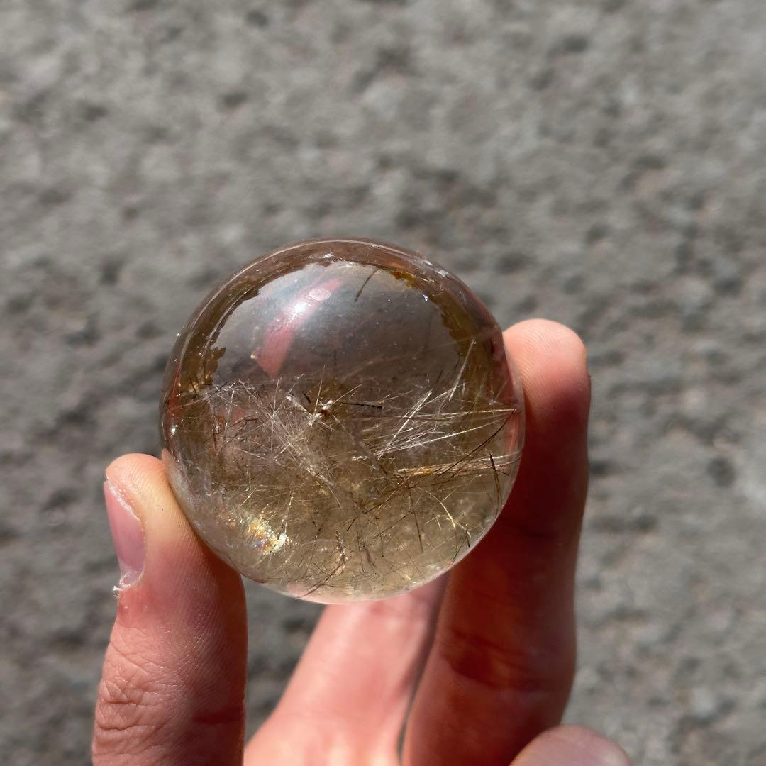天然石ルチルクォーツのスフィア　丸玉　置物G.267
