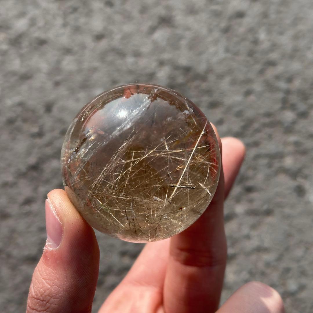 天然石ルチルクォーツのスフィア　丸玉　置物G.267
