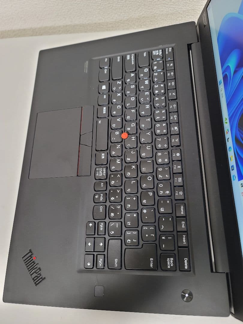 美品　Thinkpad P1 i7-9750H 32GB/512GB/T1000