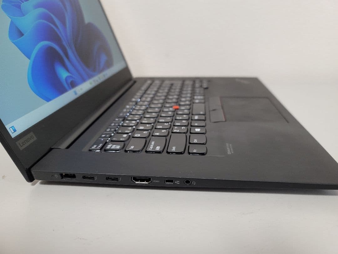 美品　Thinkpad P1 i7-9750H 32GB/512GB/T1000