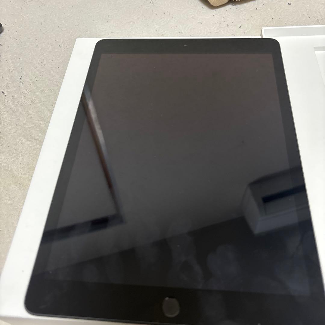 Apple iPad (第7世代) 32GB バッテリー92%