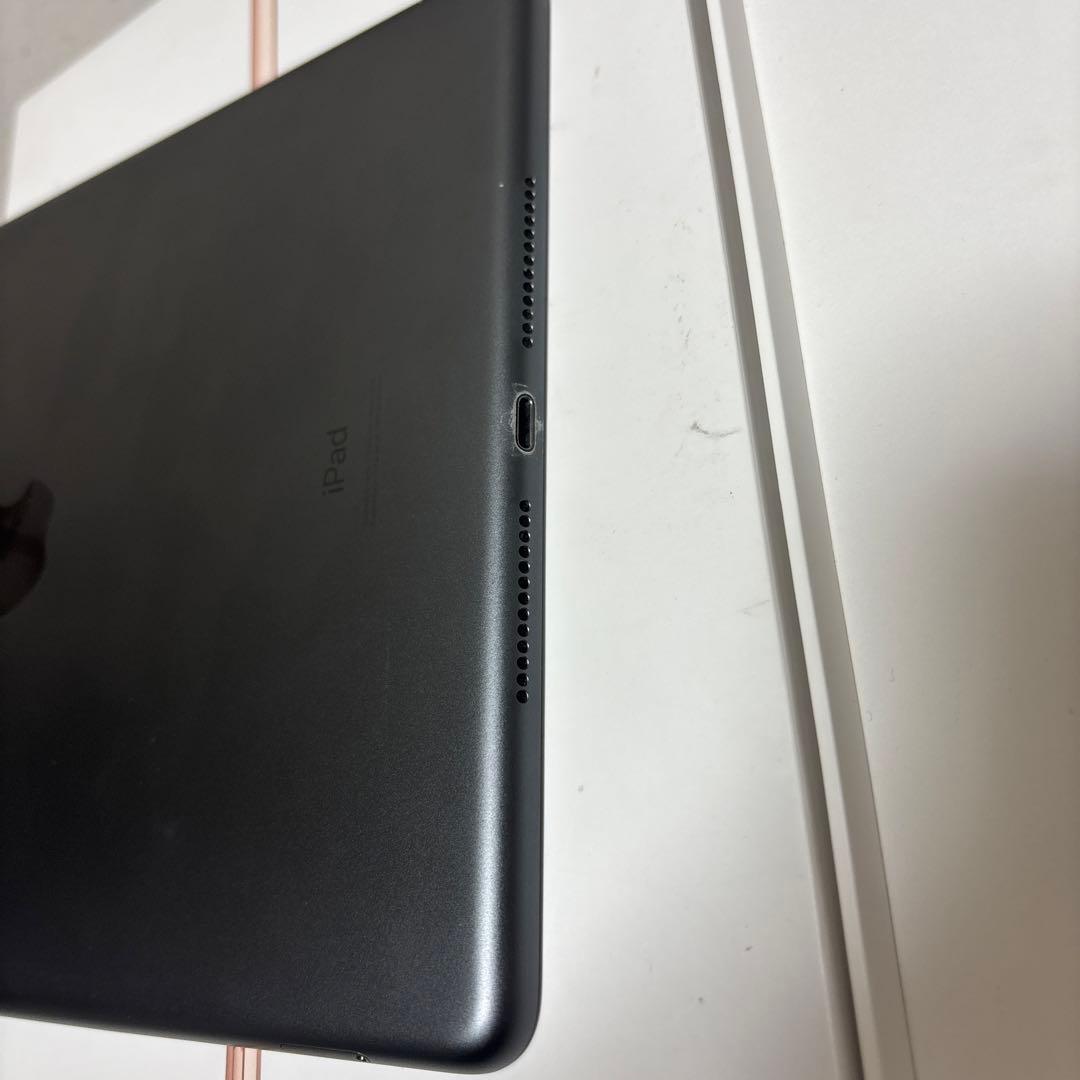 Apple iPad (第7世代) 32GB バッテリー92%