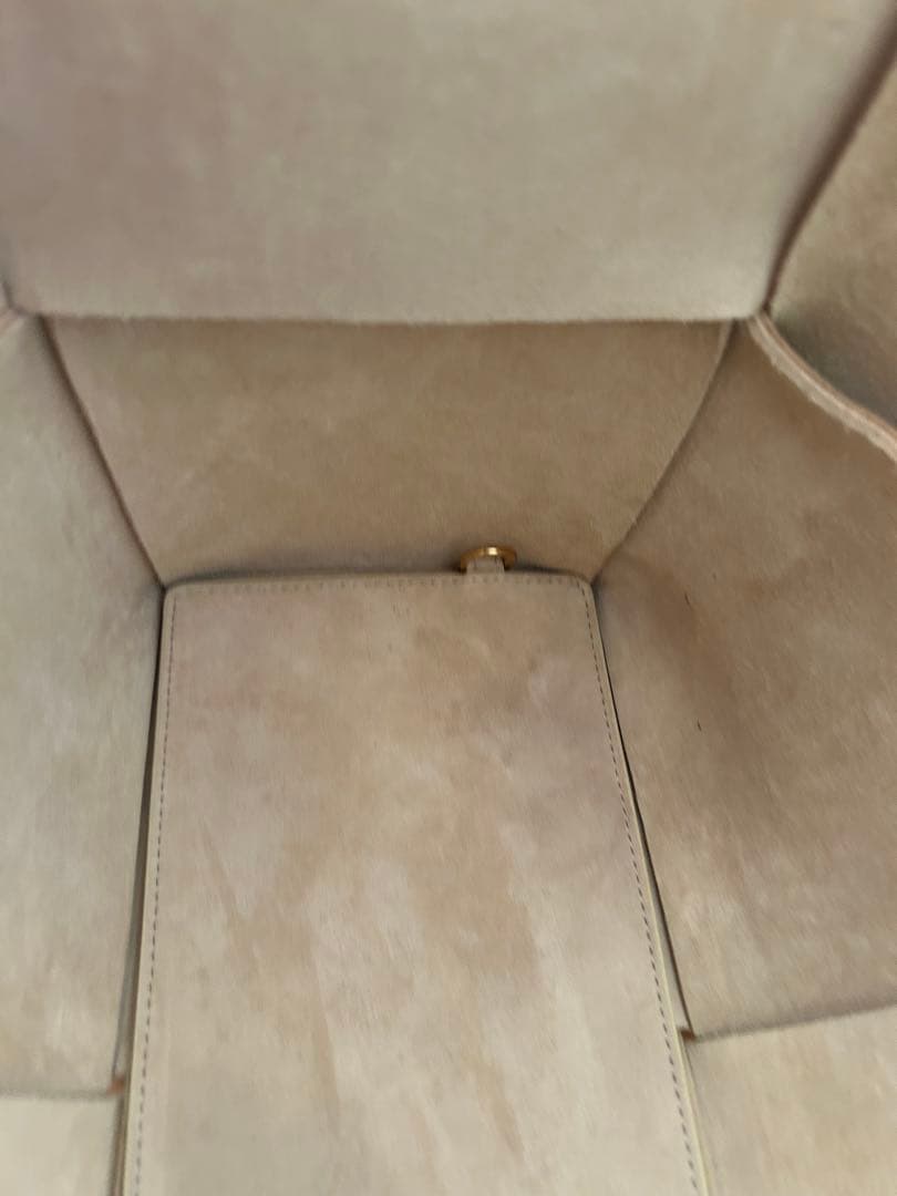 本革　ボッテガヴェネタ　トートバッグ　並行輸入品