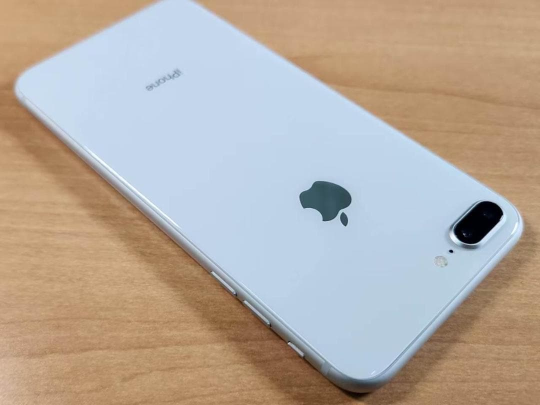 スマートフォン本体 040700G iPhone 8 Plus A1898 64GB