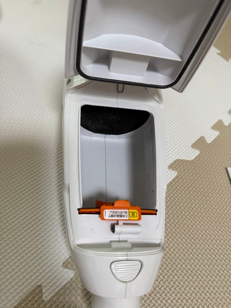 Makita 紙パック式 掃除機 CL107FD ホワイト中古品