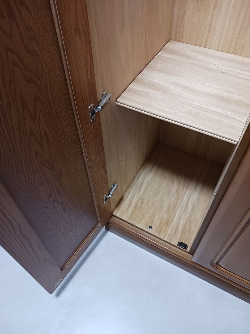 【美品】3ドア木製タンス ブラウン