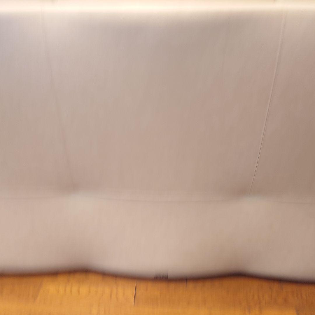 カリモク　本革　レザー　クリーム色レザー3人掛けソファ