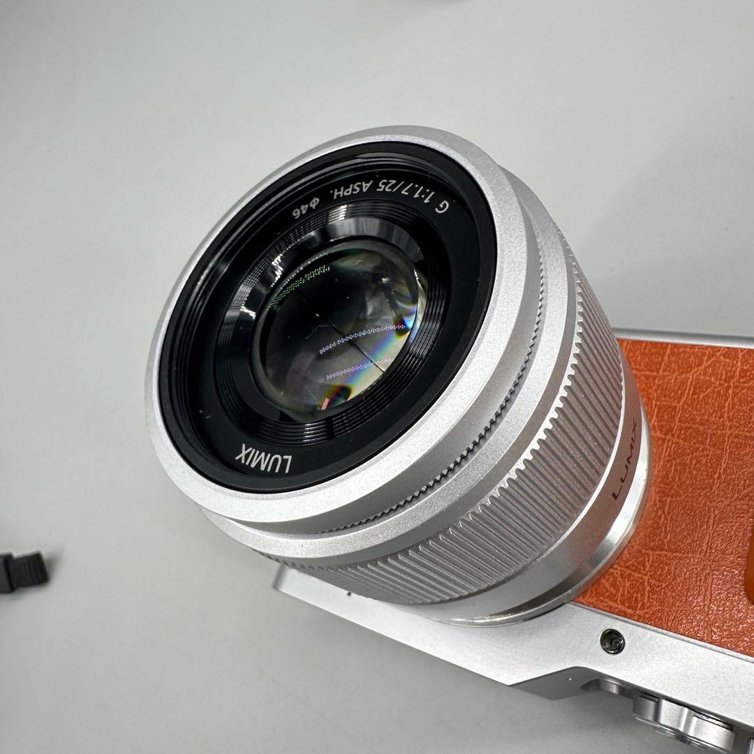 Panasonic DC-GF10WA パナソニックミラーレス　ダブルズーム