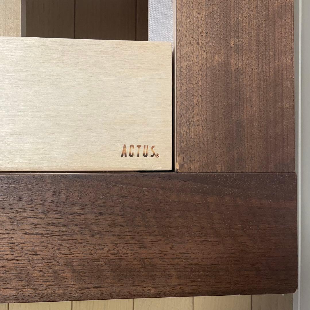 ACTUS 木製ダブルベッドフレーム